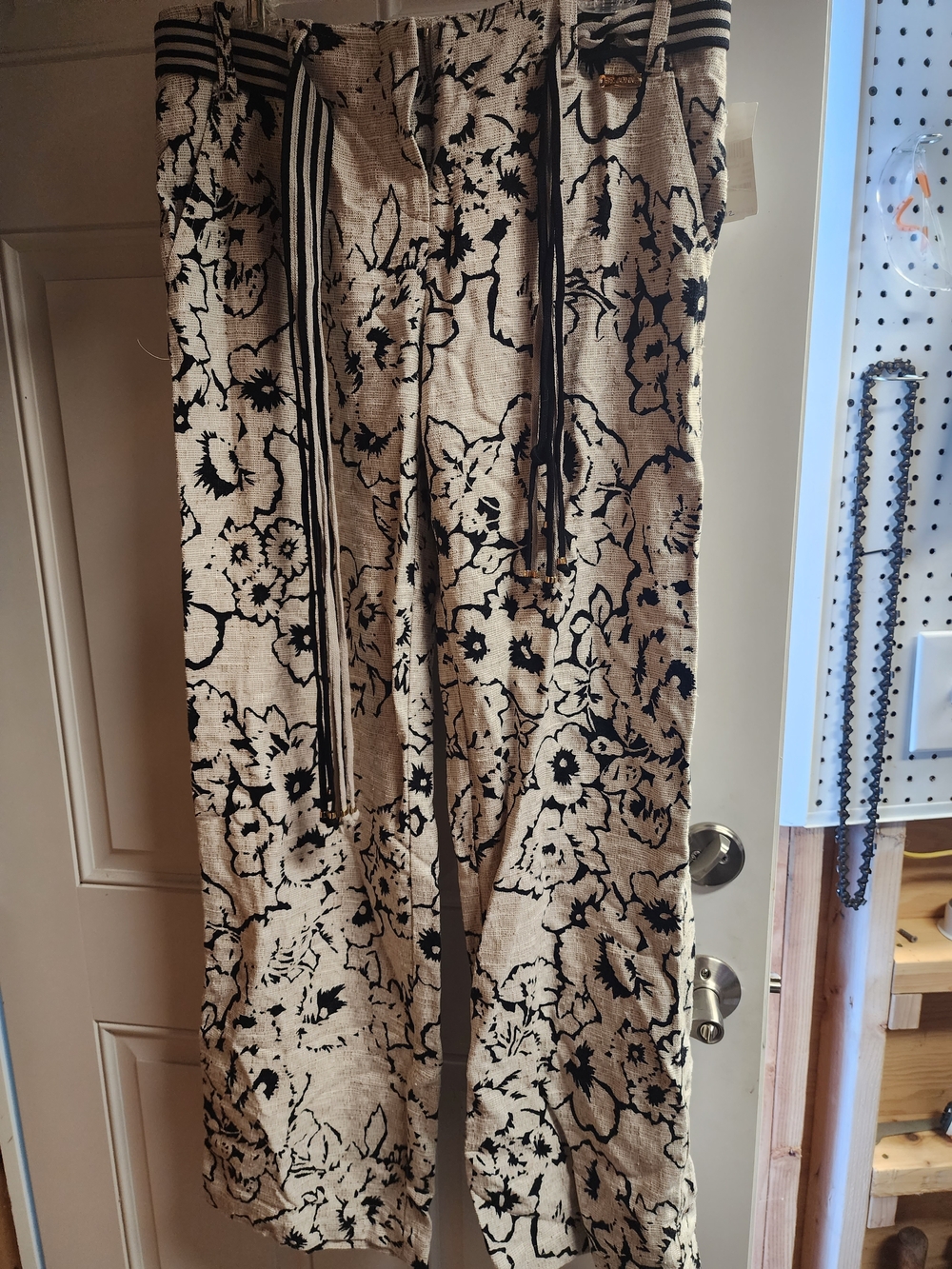 St. John Sport Wide Leg Pants Size 8